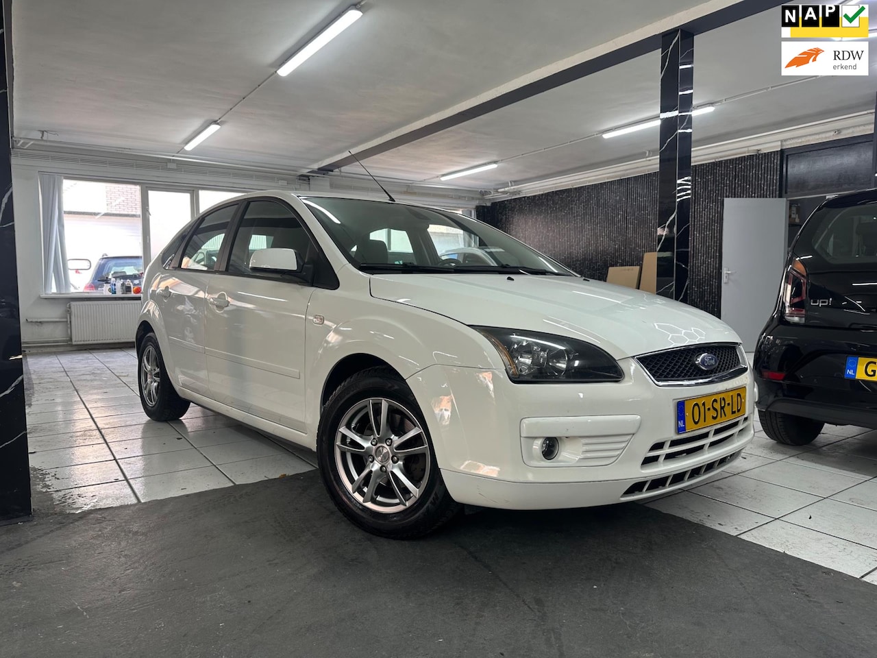 Ford Focus - 1.6-16V Trend 1.6-16V Trend - AutoWereld.nl