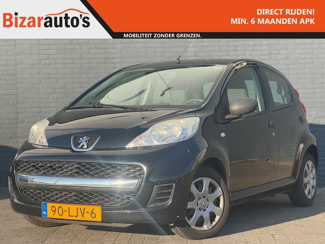 Peugeot 107 - 1.0-12V XR | 5 Deurs | Navigatie | Zwart - AutoWereld.nl
