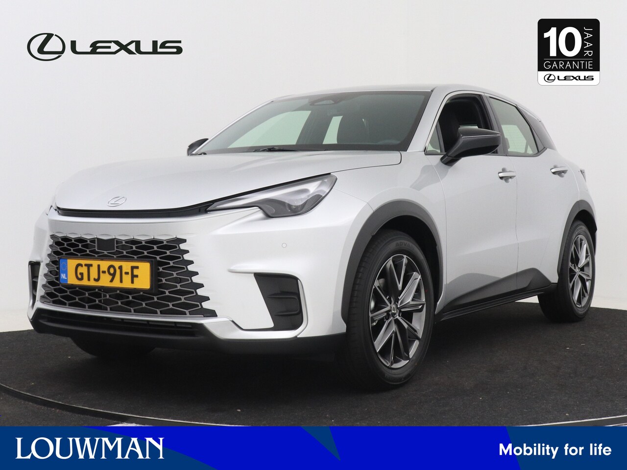 Lexus LBX - 1.5 Hybrid Elegant | Leder | Stoel- en stuurverwarming | Park Assist | Lexus Link Pro Mult - AutoWereld.nl