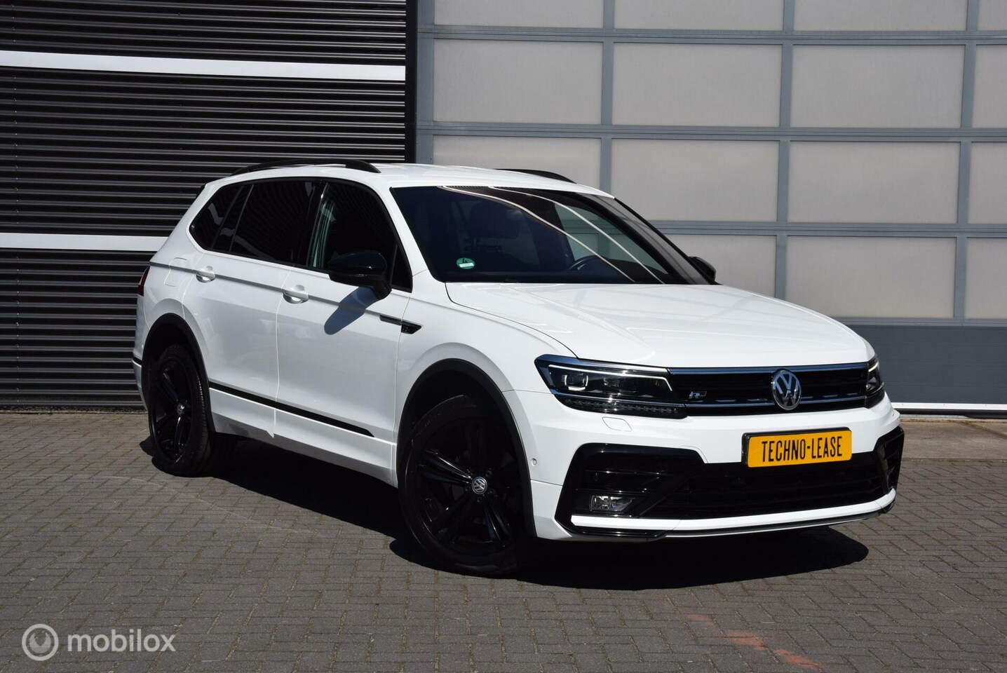 Volkswagen Tiguan Allspace - 1.5 TSI ACT Highline Business R Black style Dynaudio trekhaak