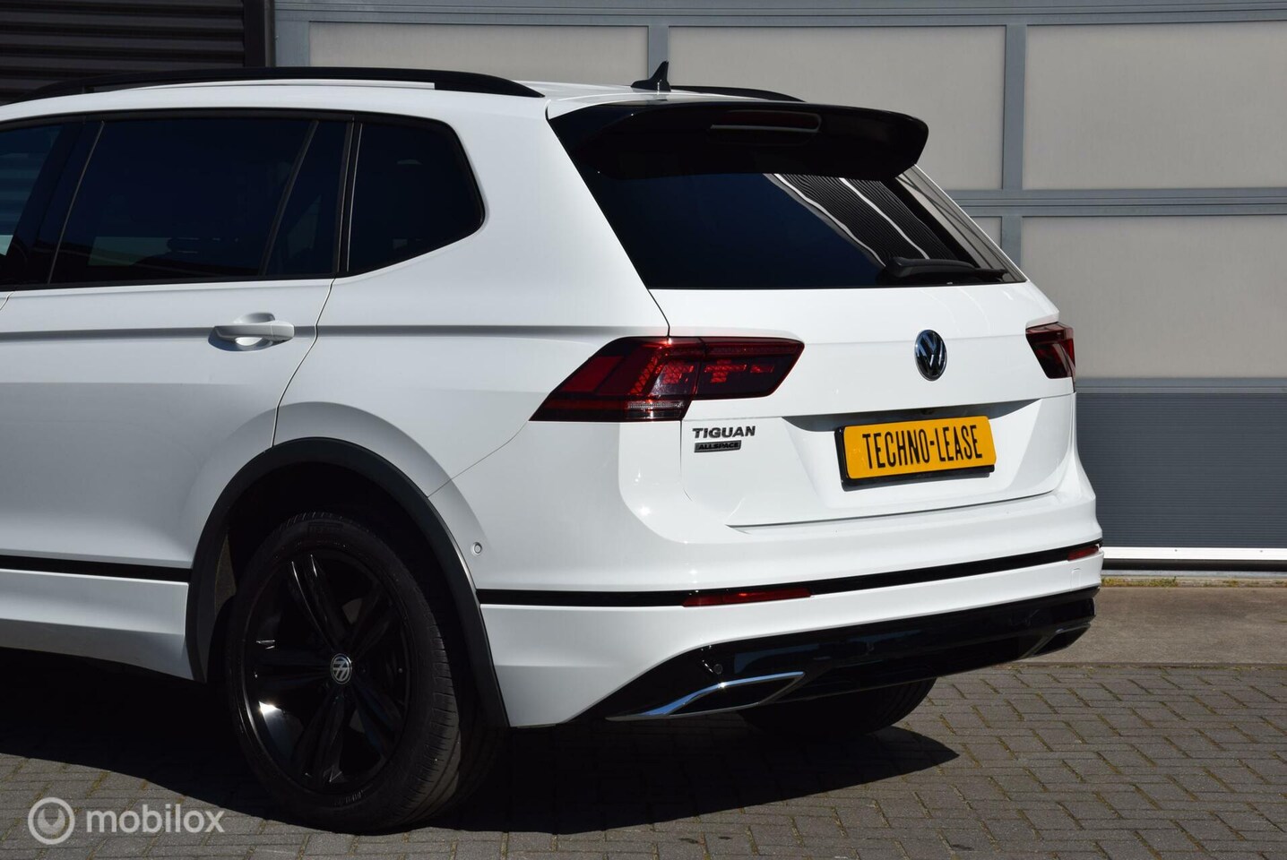 Volkswagen Tiguan Allspace - 1.5 TSI ACT Highline Business R Black style Dynaudio trekhaak