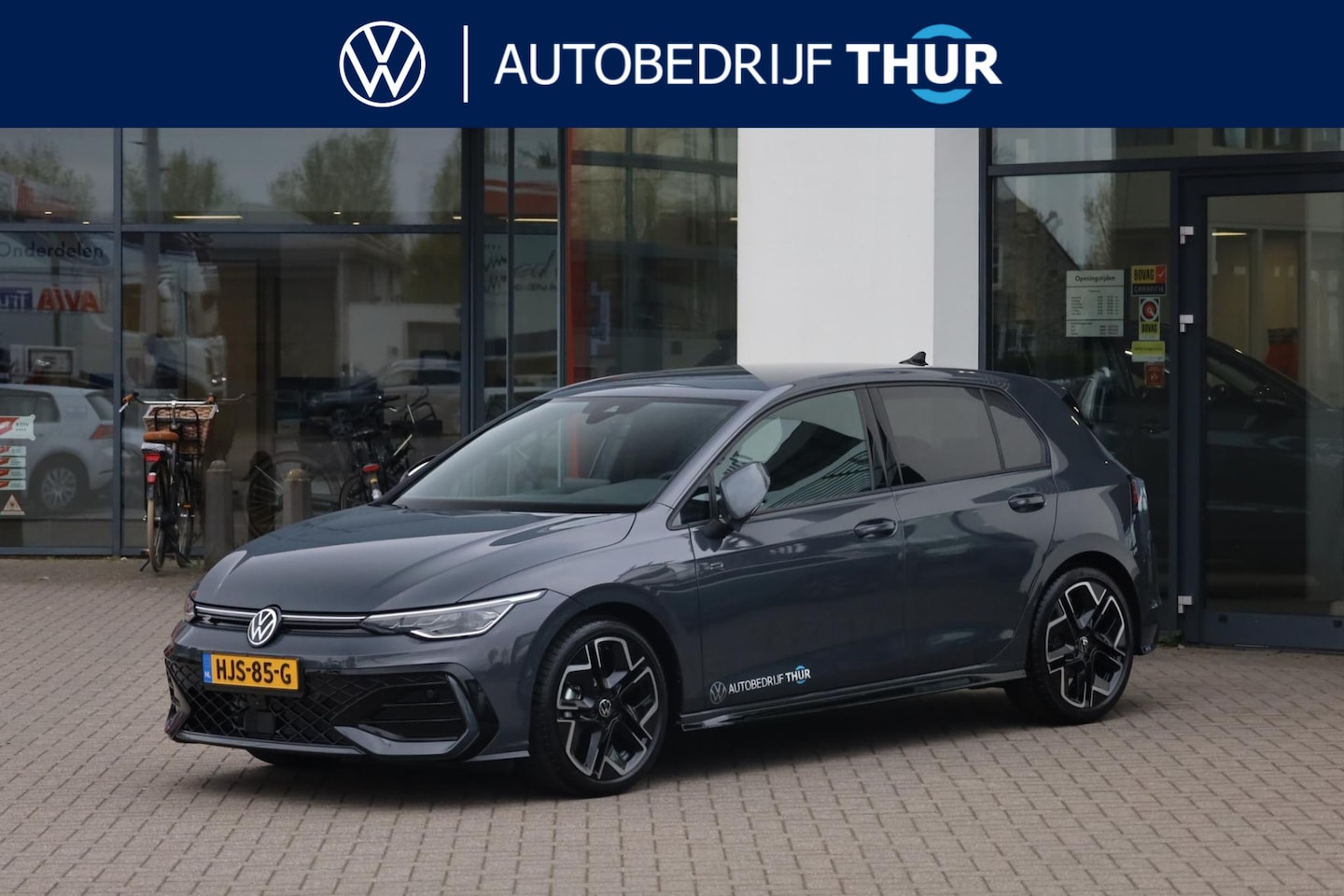 Volkswagen Golf - 1.5 eTSI R-Line Edition 1.5 eTSI R-Line Edition 116PK / 85kW, Verwarmbare voorstoelen, LED Matrix (IQ.Lights), cru - AutoWereld.nl