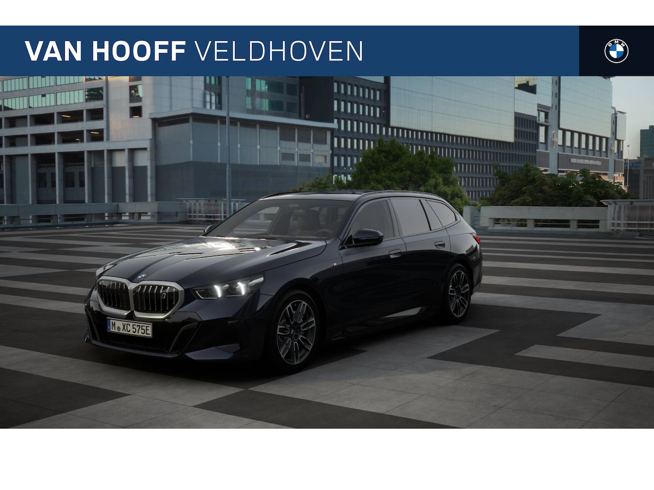 BMW i5 Touring - eDrive40 High Executive M Sport / Adaptieve LED / Parking Assistant Plus / Stoelverwarming - AutoWereld.nl