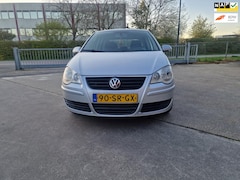 Volkswagen Polo - 1.2-12V Optive