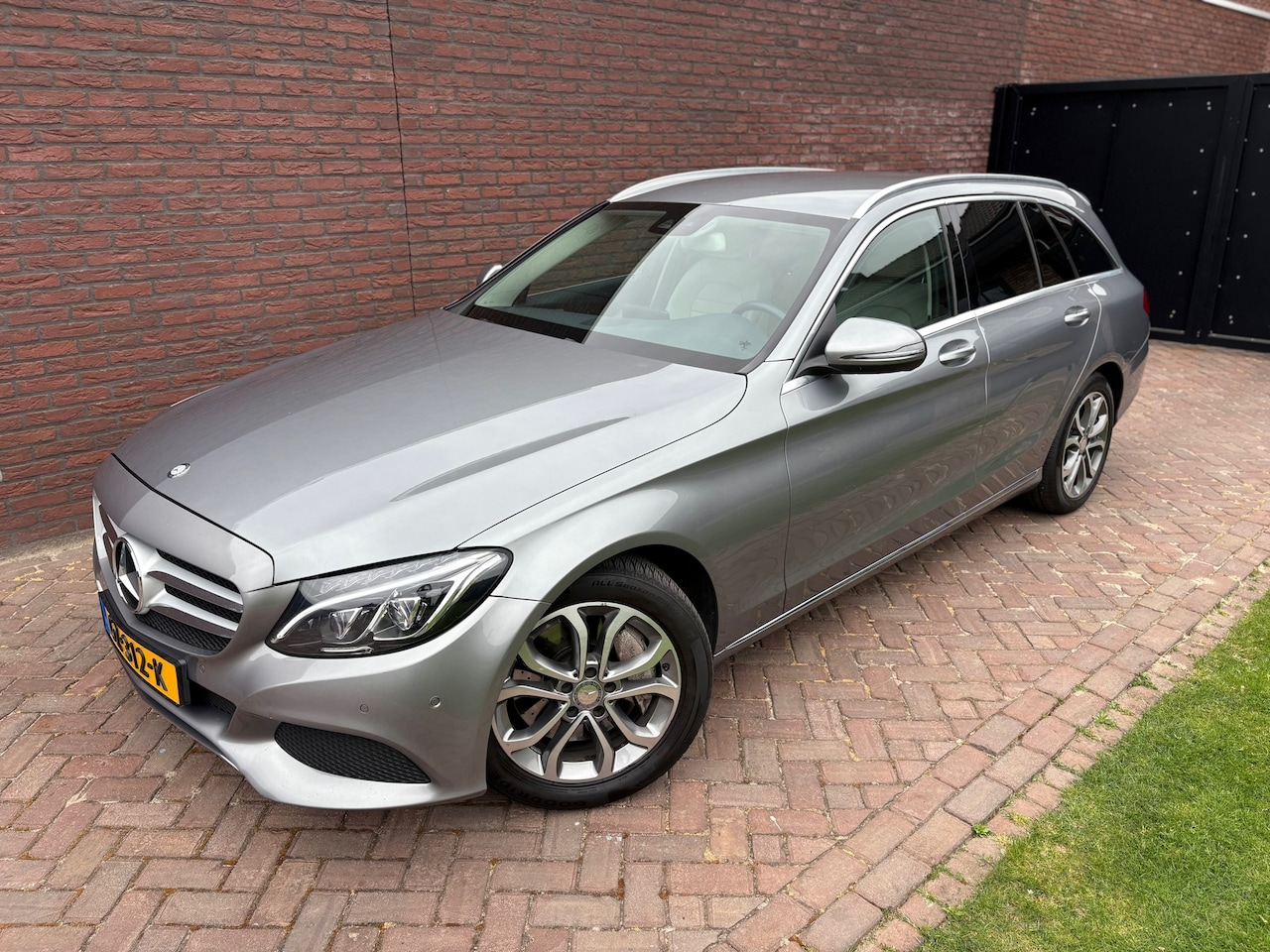 Mercedes-Benz C-klasse Estate - 350 e Hybride LED Navi Burmester Camera - AutoWereld.nl