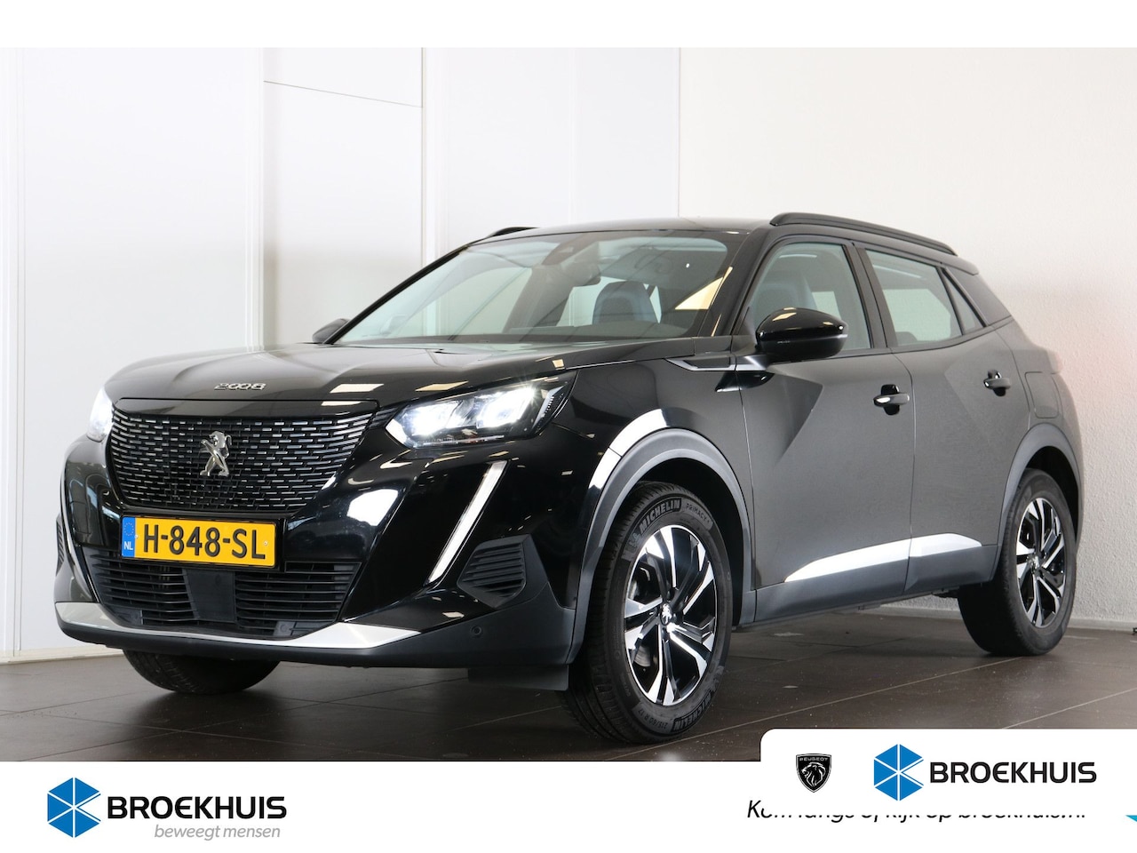 Peugeot 2008 - 1.2 PureTech Allure 100pk | Navi | Camera | Keyless | Parkeersensoren V + A | DAB | Cruise - AutoWereld.nl