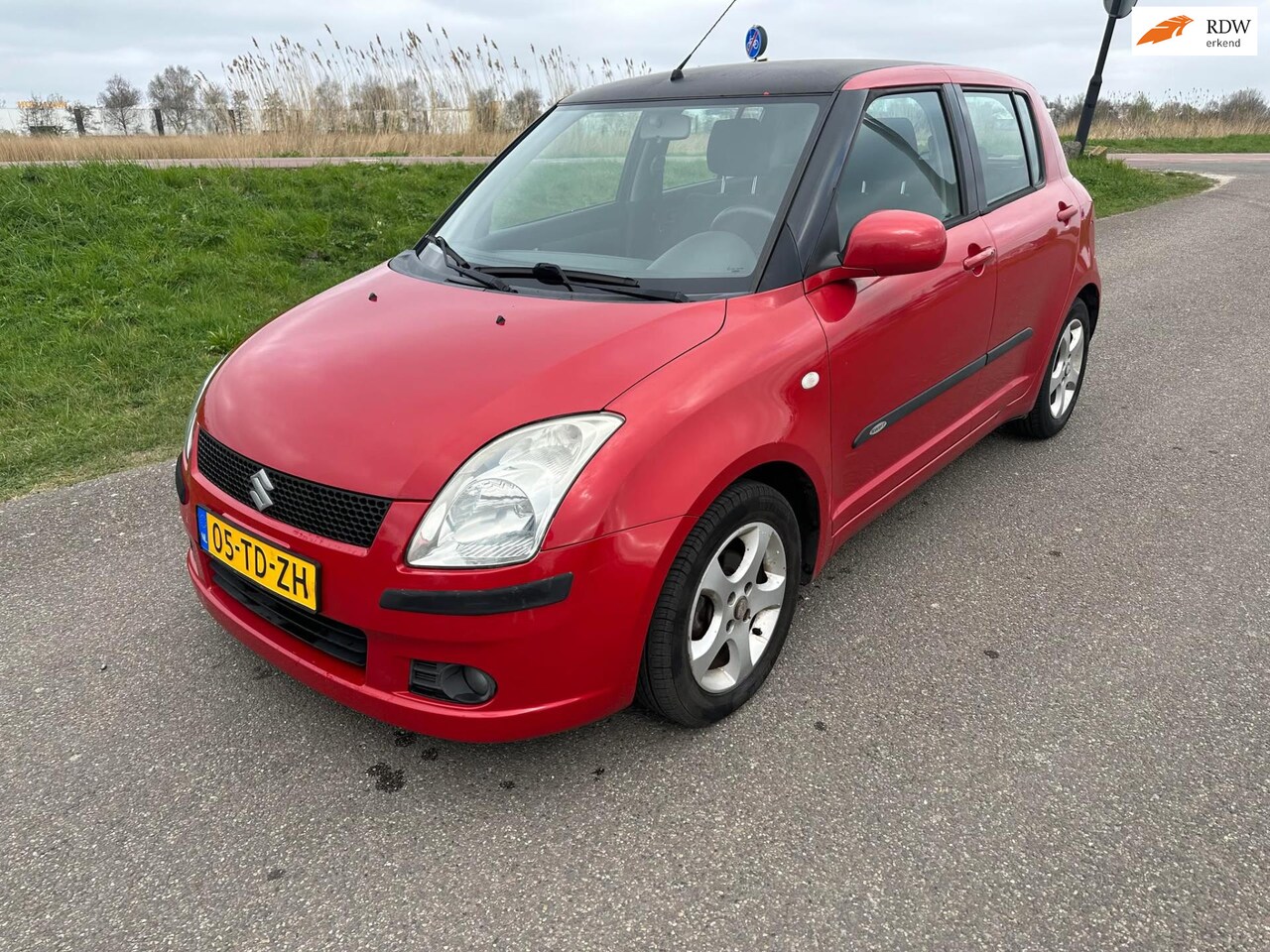 Suzuki Swift - 1.5 Exclusive incl apk en garantie ! - AutoWereld.nl