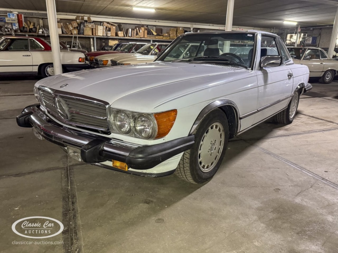Mercedes-Benz 560 - - ONLINE AUCTION - AutoWereld.nl