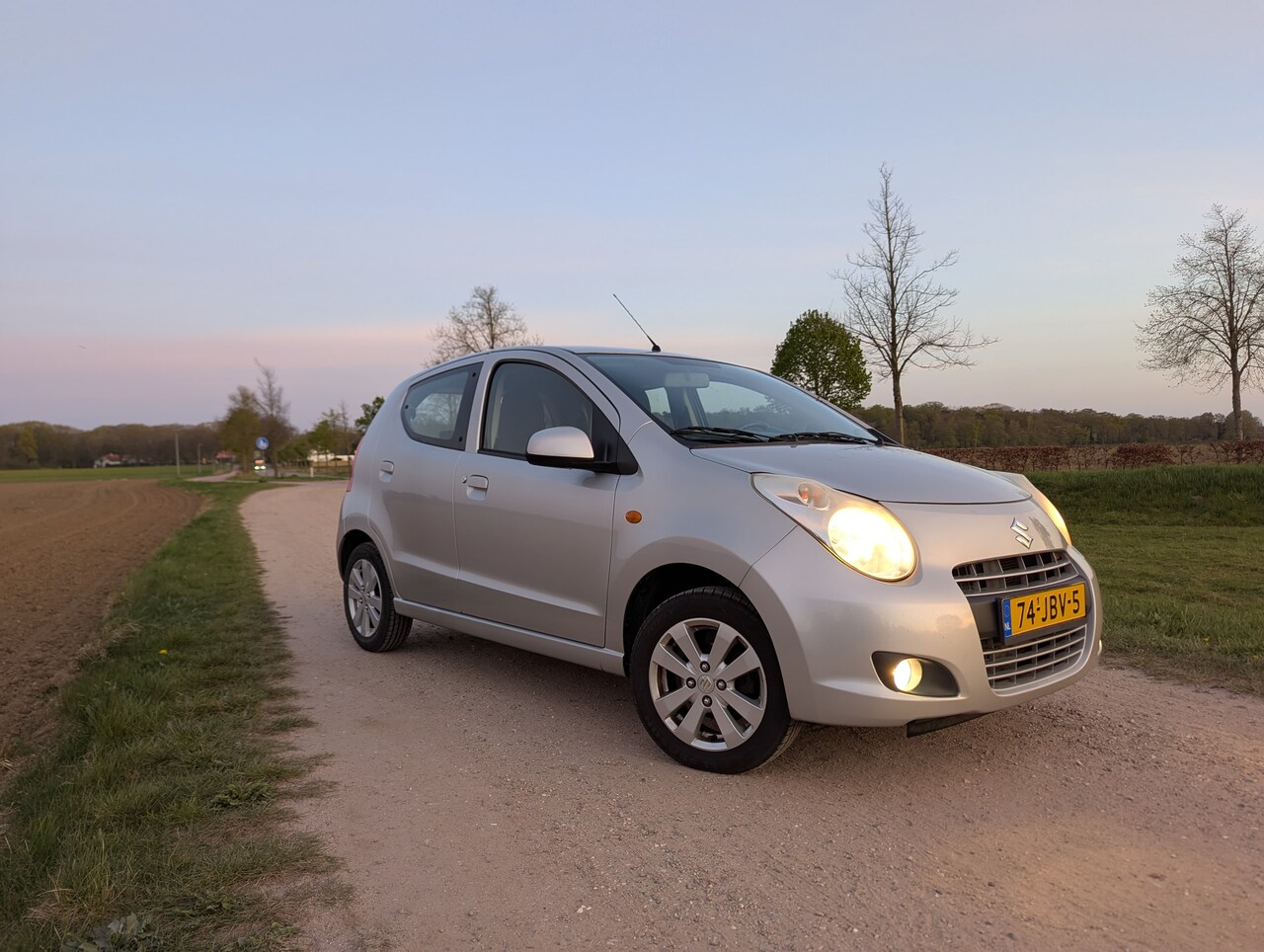 Suzuki Alto - 1.0 Exclusive Airco | trekhaak | nieuwe APK - AutoWereld.nl