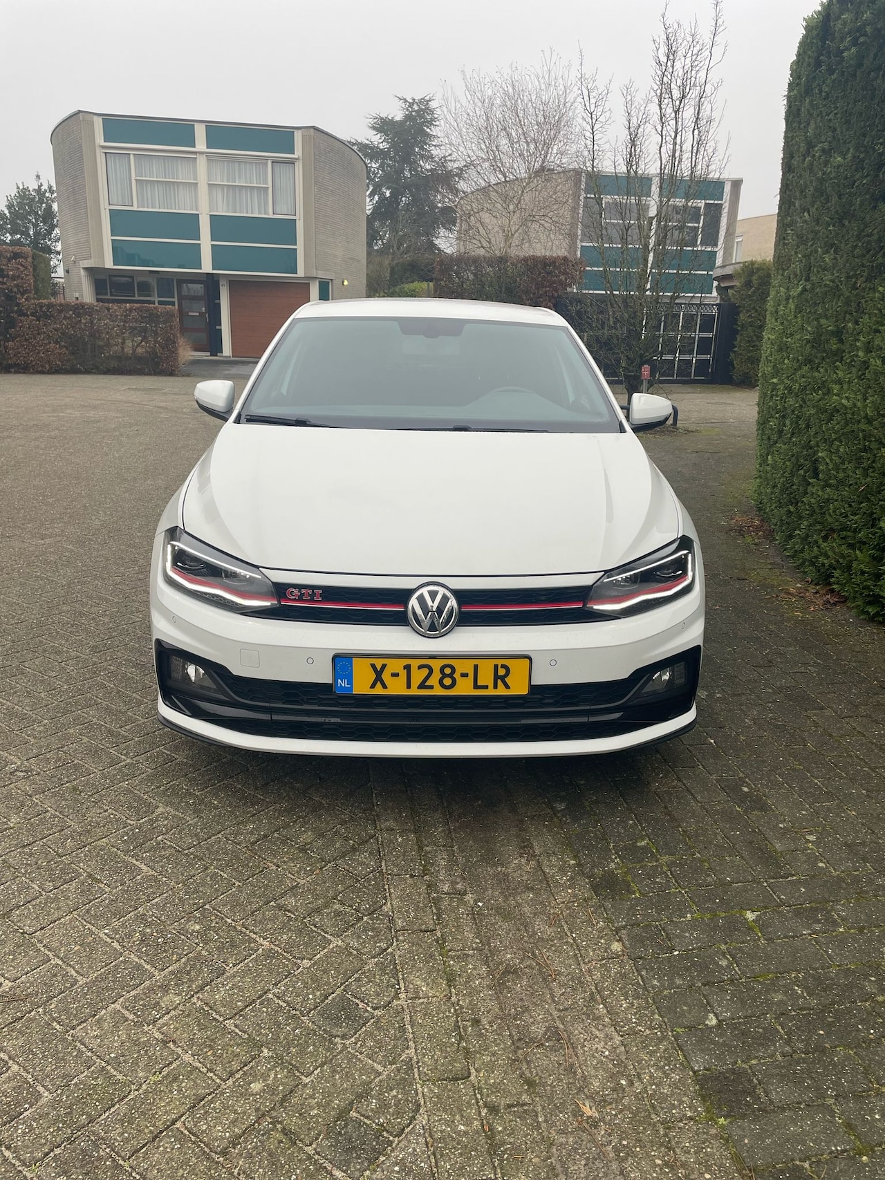 Volkswagen Polo - 2.0 TSI GTI - AutoWereld.nl