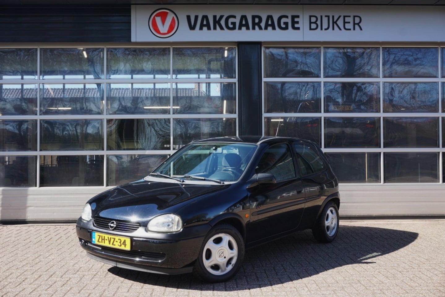 Opel Corsa - 1.6i-16V GSi 1.6i-16V GSi - AutoWereld.nl