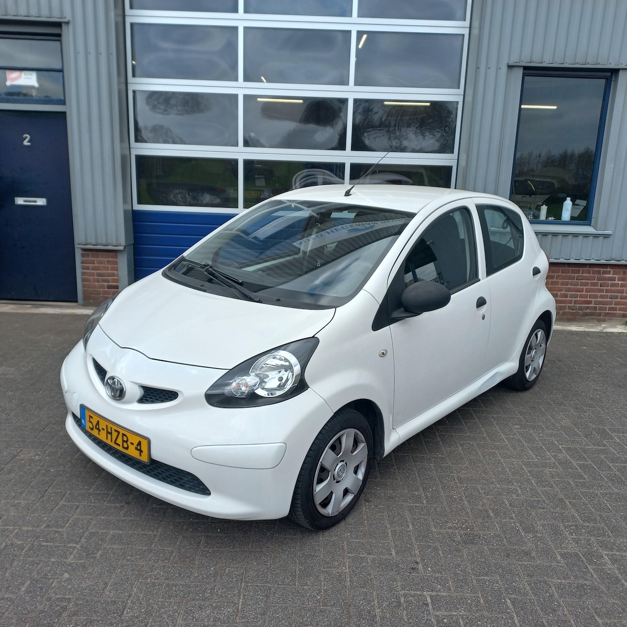 Toyota Aygo - 1.0-12V + all season banden - AutoWereld.nl
