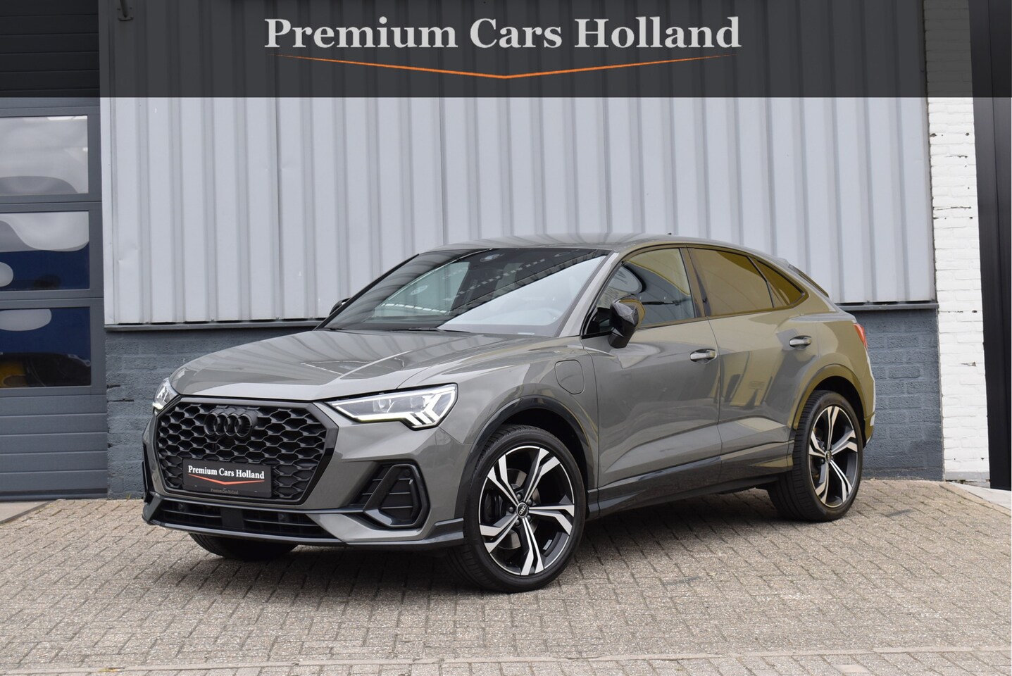 Audi Q3 Sportback - 45 TFSI e S-Line 245 Pk Navi Sfeer Trekhaak Camera ACC 20 Inch - AutoWereld.nl