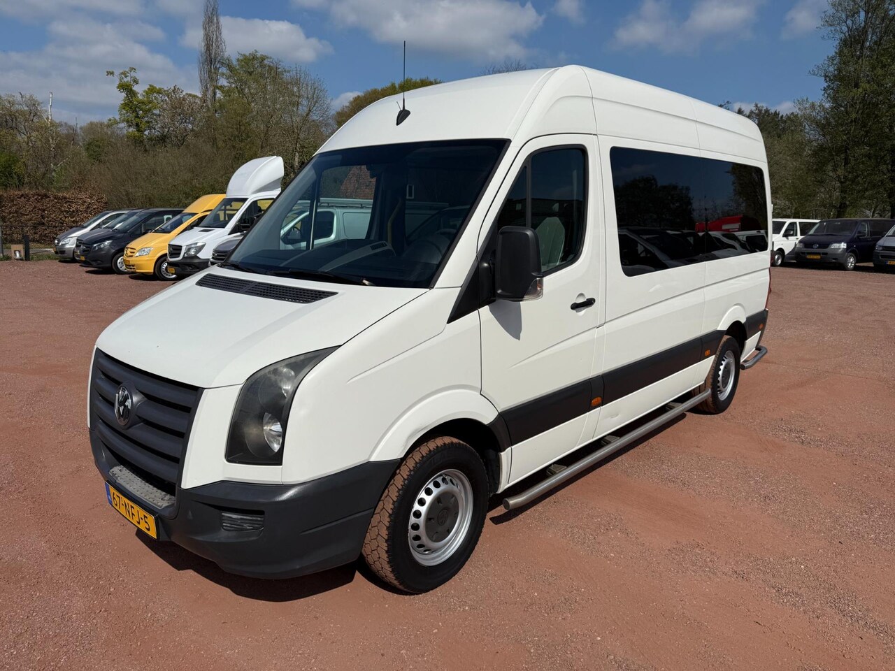Volkswagen Crafter - 2.5 TDI Combi 9 Persoons Airco Marge! Personenbus L2H2 - AutoWereld.nl