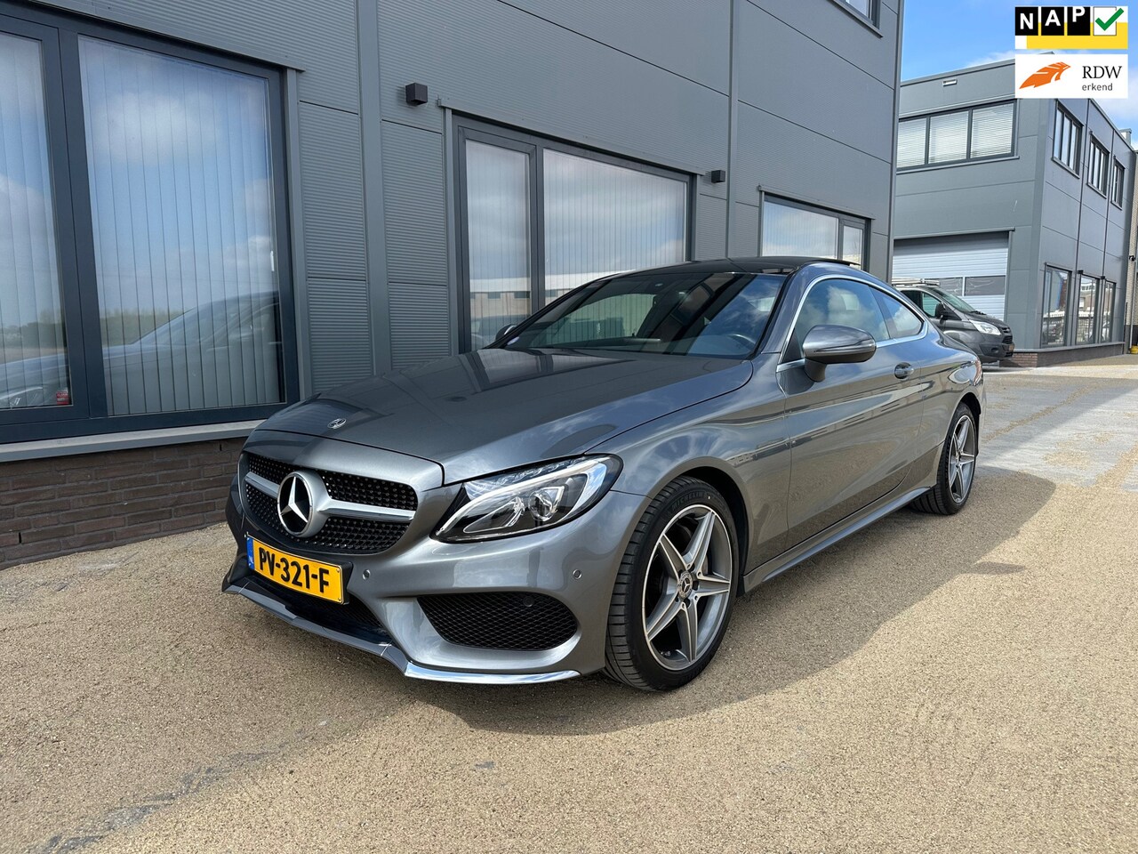 Mercedes-Benz C-klasse Coupé - 200 AMG Line // Automaat // Schuifdak // Org. NL // 114 DKM - AutoWereld.nl