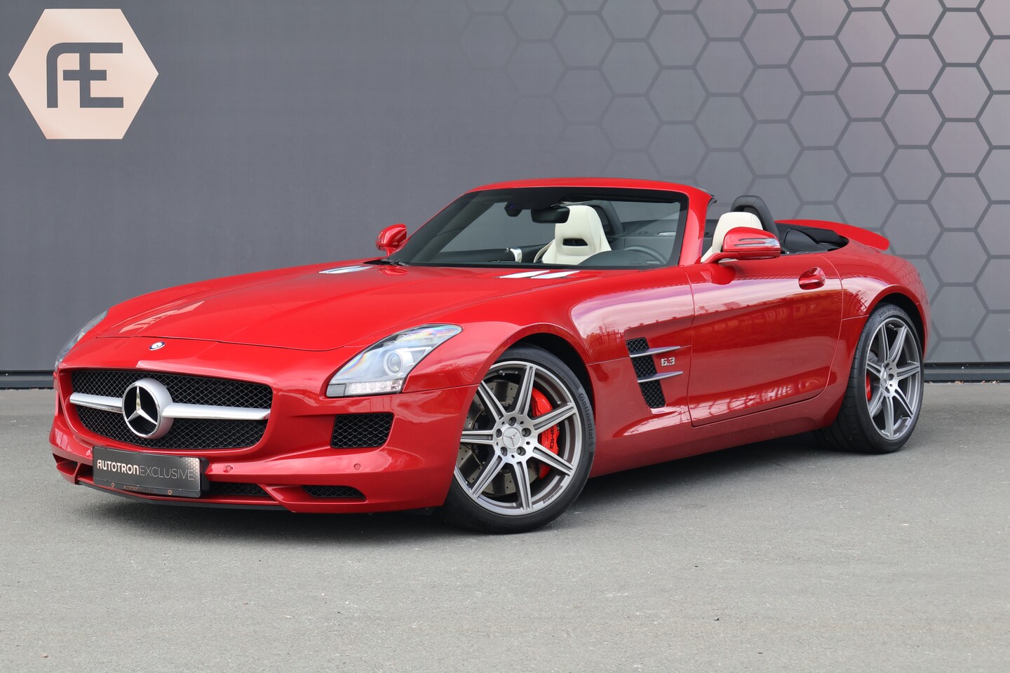 Mercedes-Benz SLS Roadster - 6.3 AMG | CARBON INTERIEUR | STOEL & NEKVERWARMING | - AutoWereld.nl