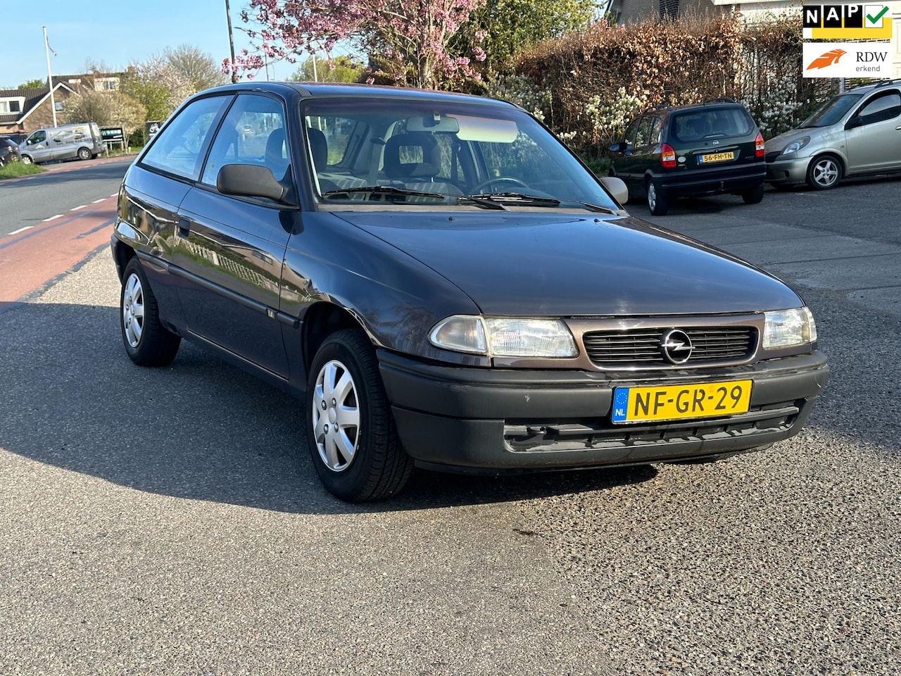 Opel Astra - 1.6i Sprint 8V/Nap/8Kleppen - AutoWereld.nl