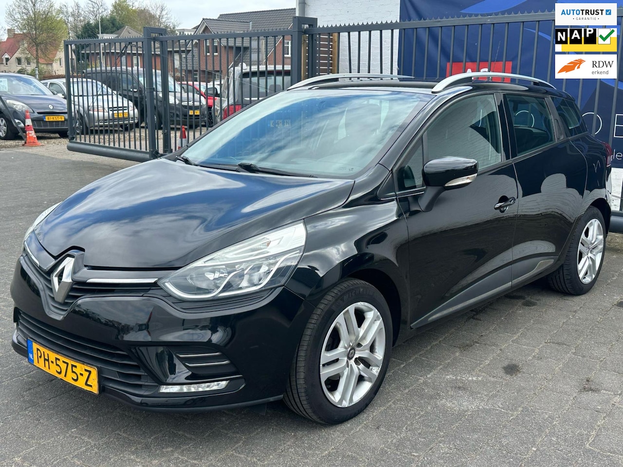 Renault Clio Estate - 0.9 TCe Zen / AIRCO / NAVIGATIE / CRUISE CONTROL / NAP!! - AutoWereld.nl