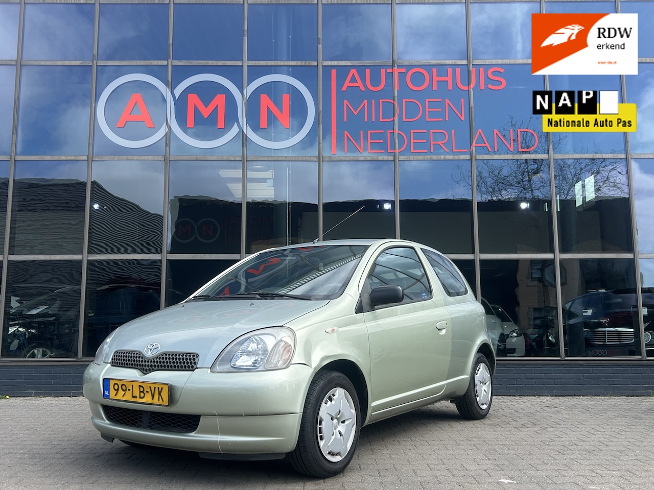 Toyota Yaris - 1.3-16V VVT-i Luna 1.3-16V VVT-i Luna - AutoWereld.nl