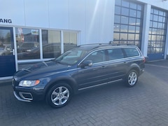 Volvo XC70 - 2.4 D5 Summum