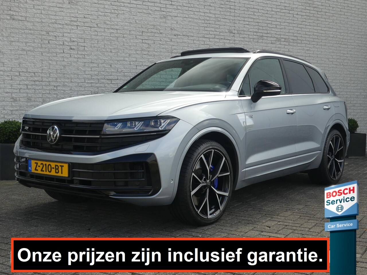 Volkswagen Touareg - 3.0 TSI V6 eHYBRID 462PK 4MOTION R LEER/CAMERA/TREKHAAK/PANO.DAK/LUCHTVERING - AutoWereld.nl