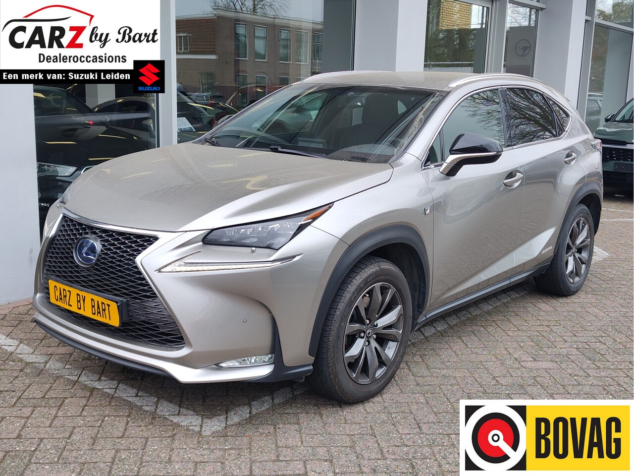 Lexus NX - 300h AWD F SPORT LINE Trekhaak | Leder | Elek. bed. stoelen | Keyless - AutoWereld.nl