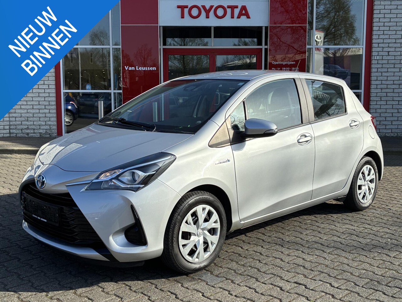 Toyota Yaris - 1.5 Hybrid Active STOELVERW CAMERA CLIMA EL-RAMEN BLUETOOTH - AutoWereld.nl