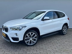 BMW X1 - sDrive 20i 190 PK, Sportstoelen, LED, Nieuwstaat