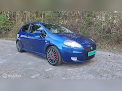 Fiat Grande Punto - 1.4 SPORT UITVOERING MET WEINIG KM NAP