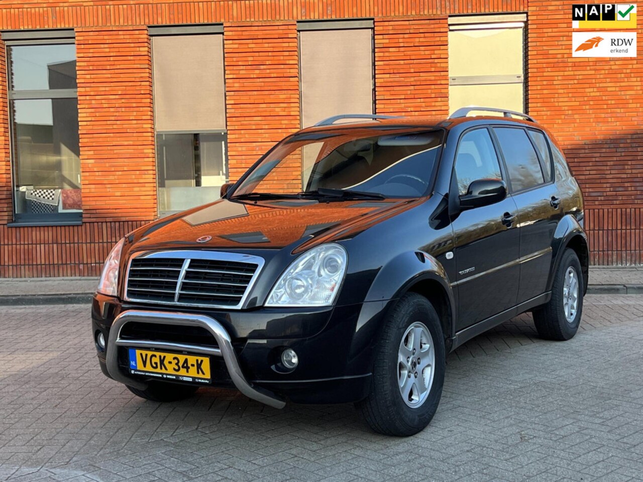 SsangYong Rexton - RX 270 Xdi Dynamic Automaat Grijskenteken - AutoWereld.nl
