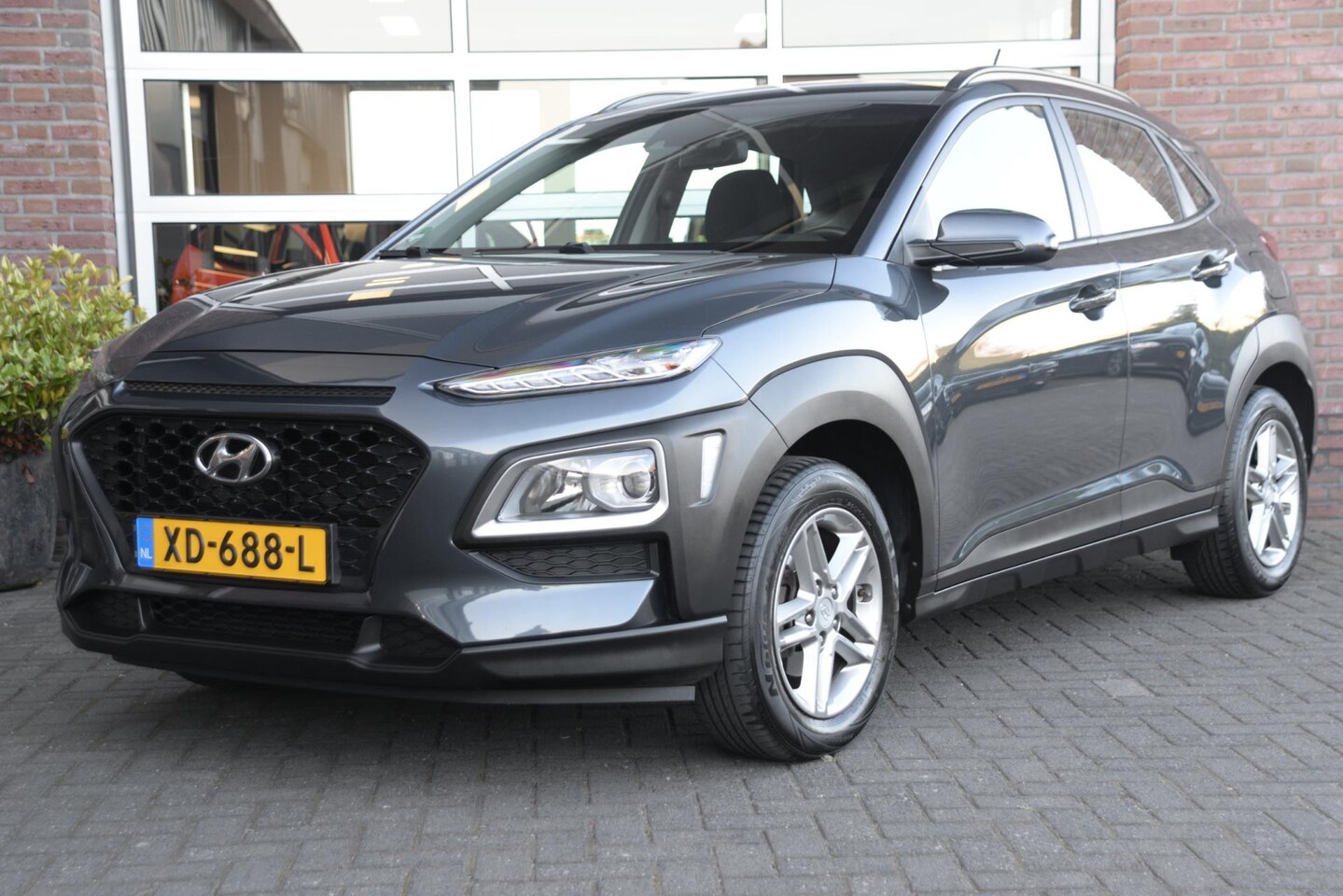 Hyundai Kona - 1.0T Essence | Camera | Navigatie | Carplay | Orig. NL | - AutoWereld.nl