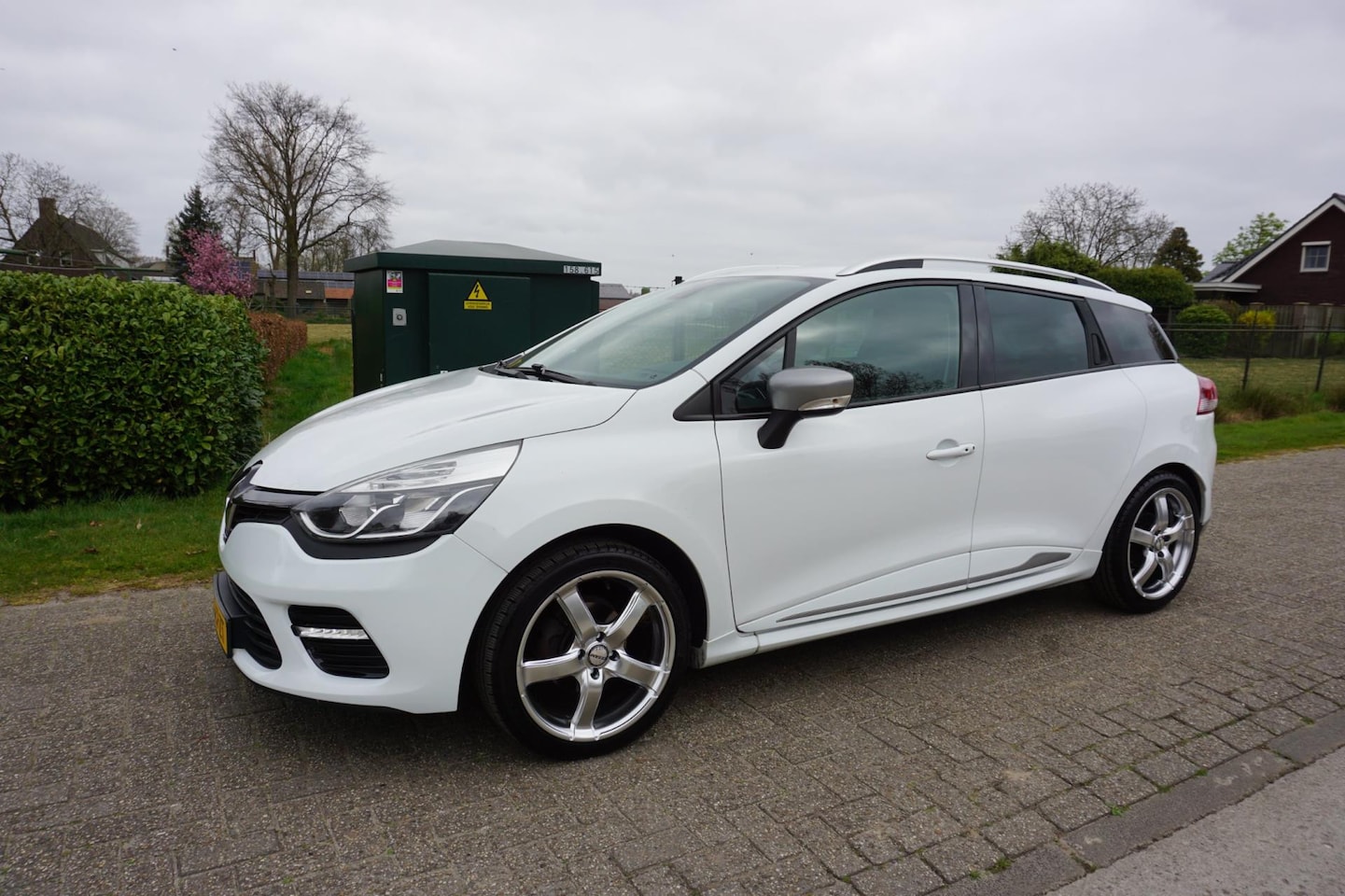 Renault Clio Estate - 1.2 GT automaat R-link - AutoWereld.nl