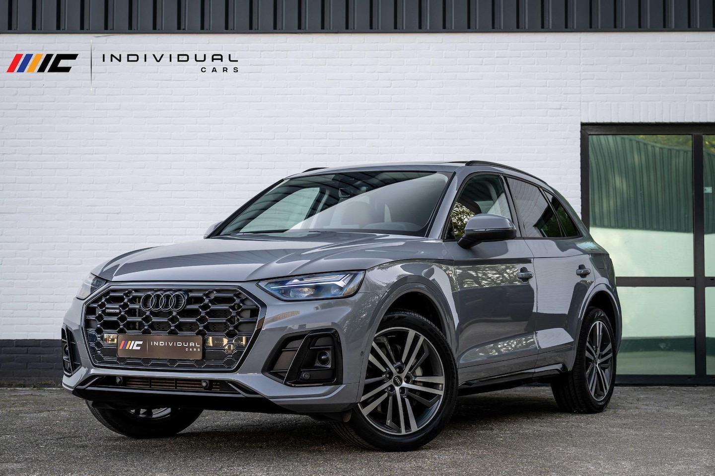 Audi Q5 - 55 TFSI e S-Line Massage Nardo Grey B&O Panorama - AutoWereld.nl