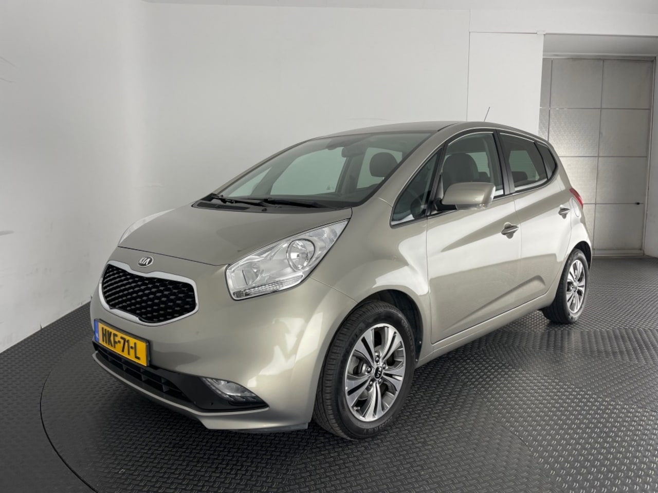 Kia Venga - 1.6 CVVT ExecutiveLine/navi/camera/incl. garantie en afl.beurt - AutoWereld.nl