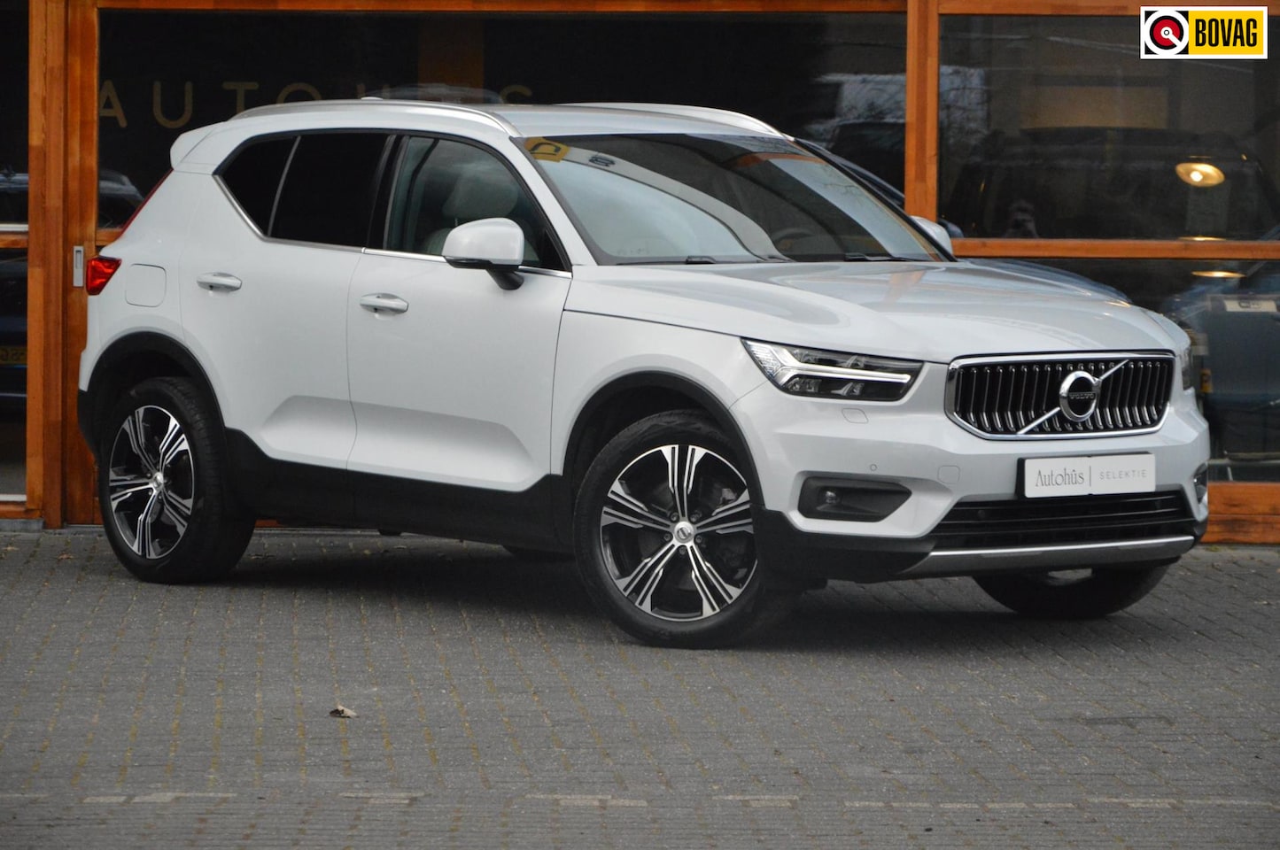 Volvo XC40 - T5 Recharge Inscription | Pilot-assist | Camera | Stoelverwarming | Stuurverwarming | Volv - AutoWereld.nl