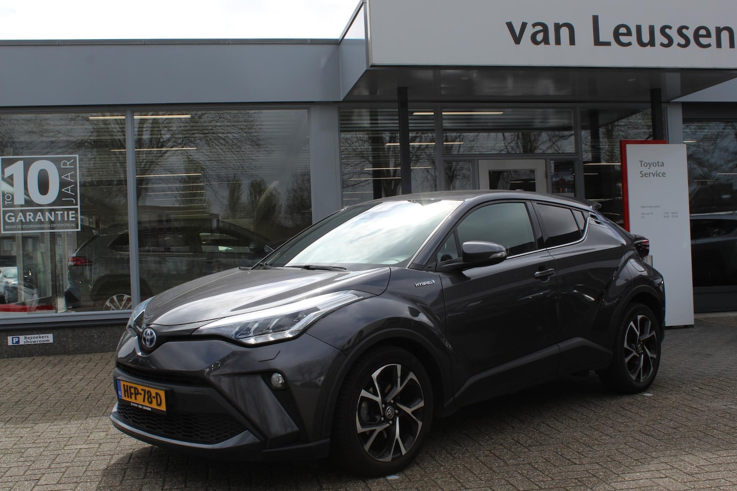 Toyota C-HR - 1.8 HYBRID DYNAMIC STOEL&STUURVERW. KEYLESS APPLE/ANDROID - AutoWereld.nl