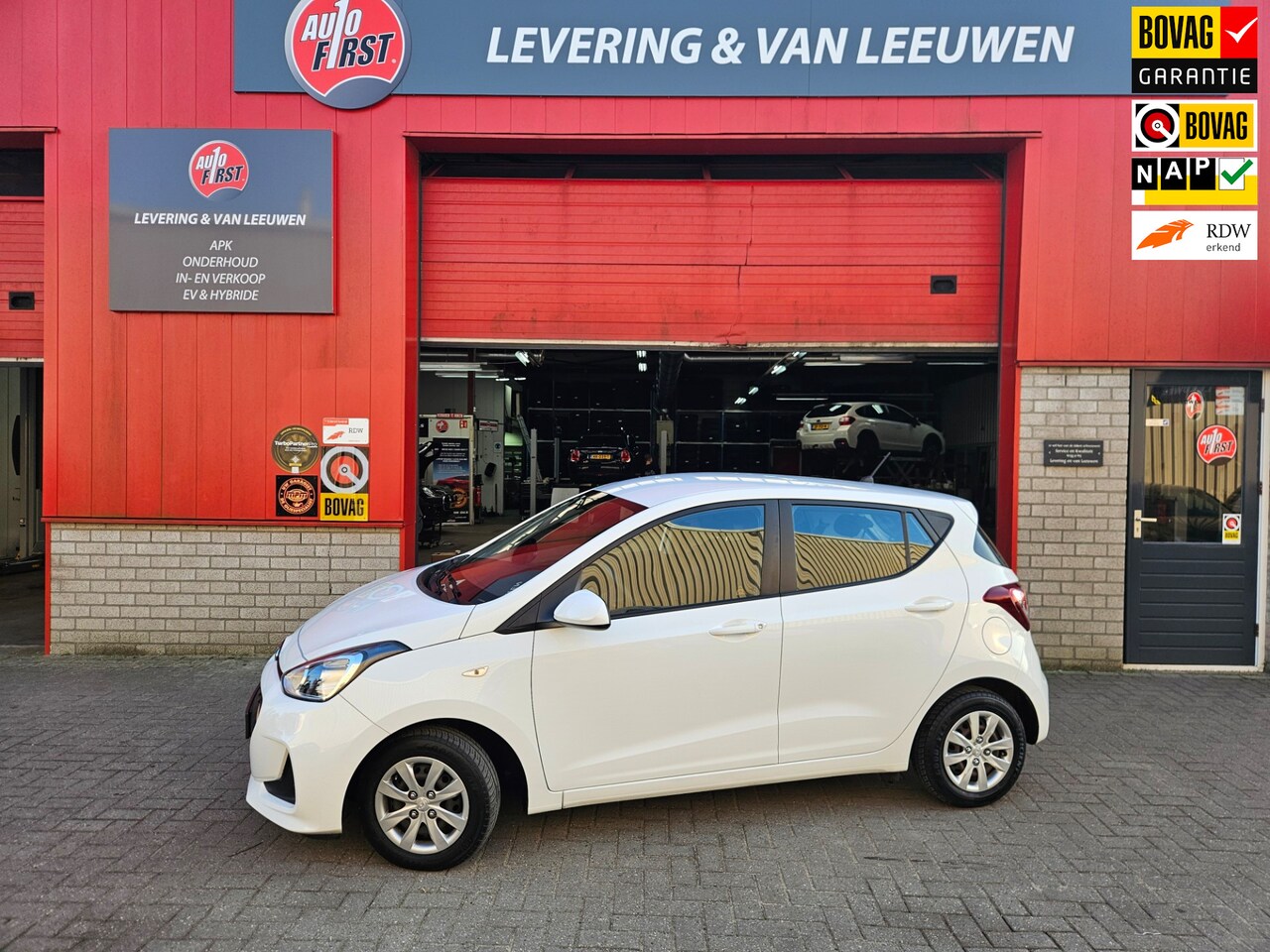 Hyundai i10 - 1.0i Comfort Airco/ Electrische ramen/ Cruise control/ Rijklaarprijs - AutoWereld.nl