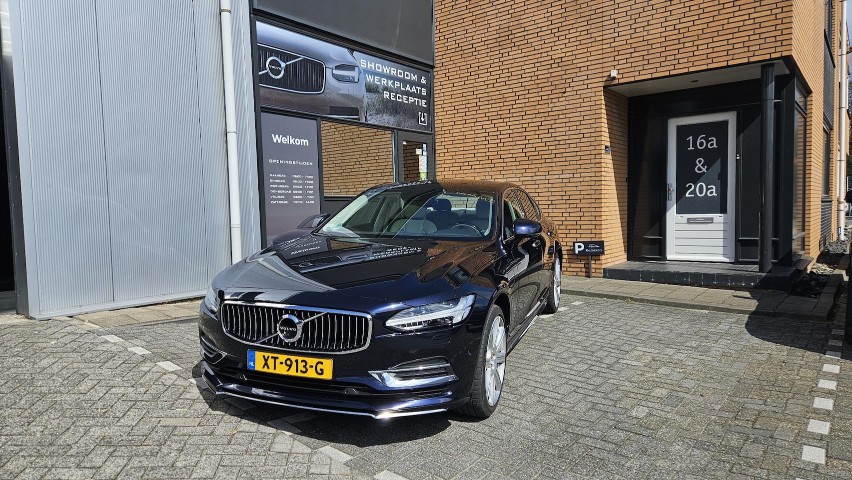 Volvo S90 - 2.0 T8 AWD Inscription 2.0 T8 AWD Inscription - AutoWereld.nl