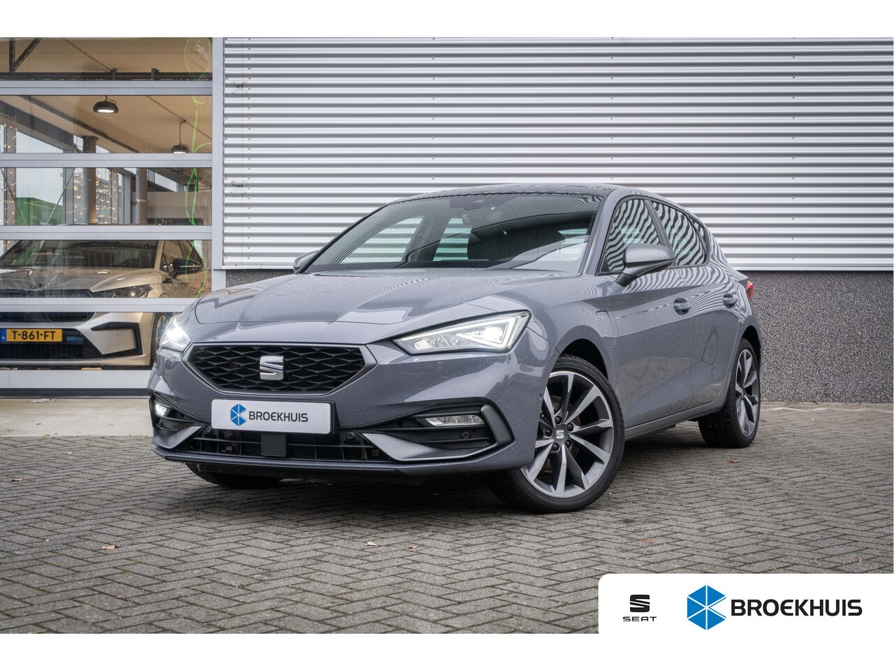 Seat Leon - 1.4 TSI 204 PK eHybrid PHEV FR Business Intense | Panoramadak | Keyless | Achteruitrijcame - AutoWereld.nl