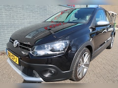 Volkswagen Polo - 1.2 TSI Highline een zeer nette en goed onderhouden Cross Polo met hoge instap