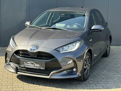 Toyota Yaris - 1.5 Hybrid TeamNL CRUISE. / CAMERA / NAV. / LANE ASSIST / GARANTIE / TOPSTAAT