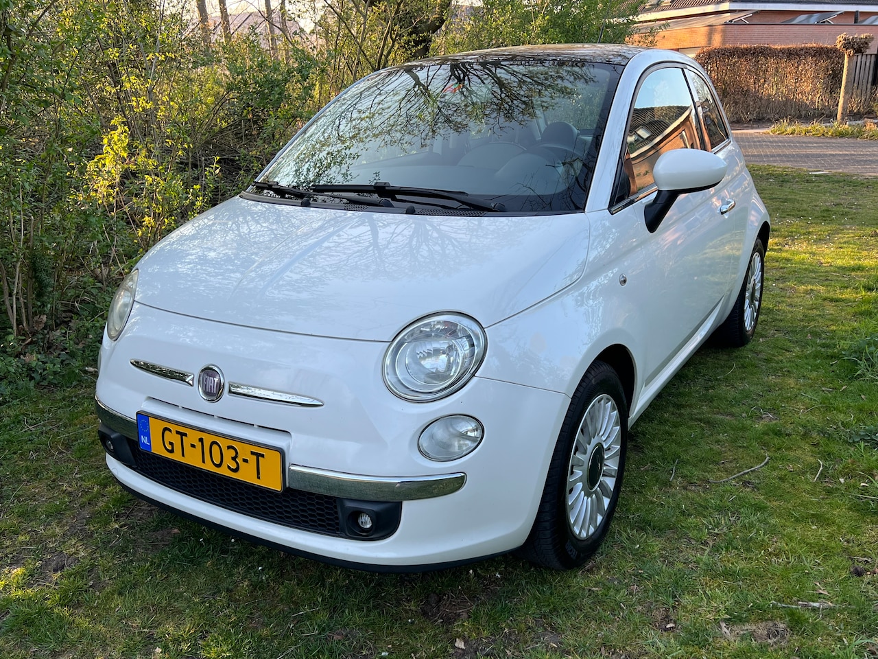 Fiat 500 - 1.2 Lounge Fiat 500 1.2 Lounge PANORAMA DAK*AIRCO*MULTIFUNCTIONEEL STUURWIEL*USB*ALUMINIUM SPORTVELGE - AutoWereld.nl