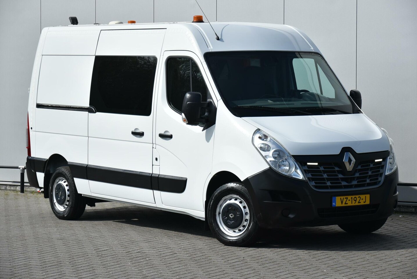 Renault Master - bestel T35 2.3 dCi L2H2 - AutoWereld.nl