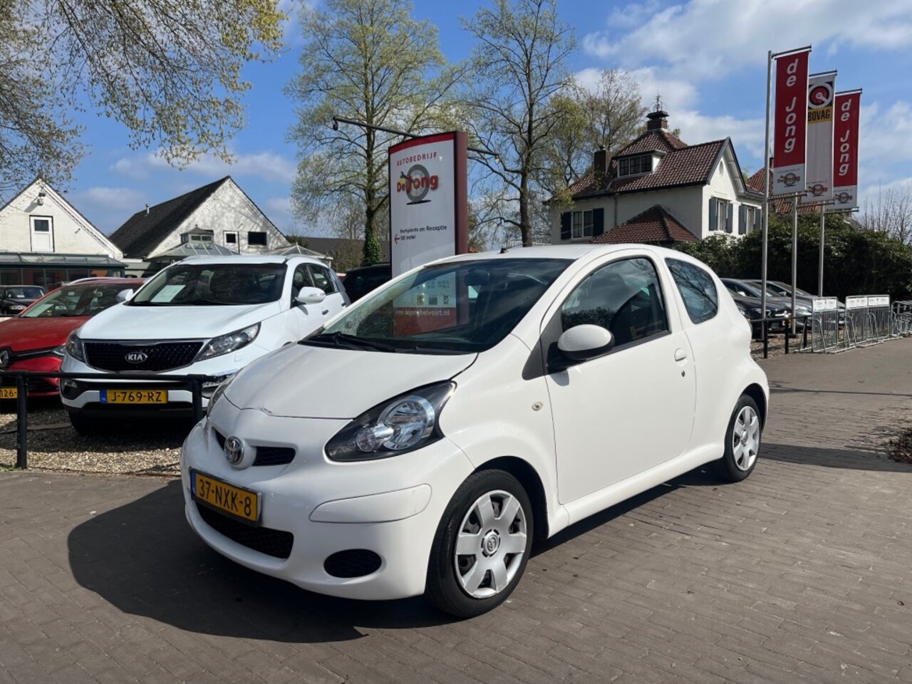 Toyota Aygo - 1.0-12V COMFORT / AIRCO / RADIO-CD-USB / ELEK. RAMEN / ISOFIX - AutoWereld.nl