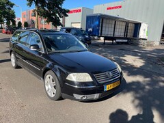 Volkswagen Passat Variant - 1.8 Turbo Sportline