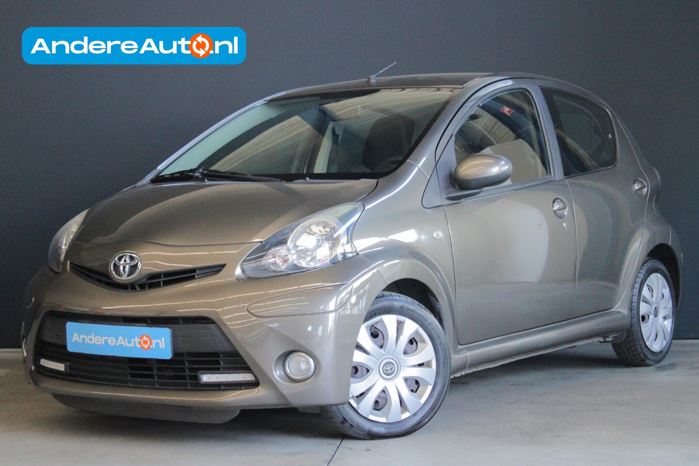 Toyota Aygo - 1.0 VVT-i Comfort 1.0 VVT-i Comfort - AutoWereld.nl