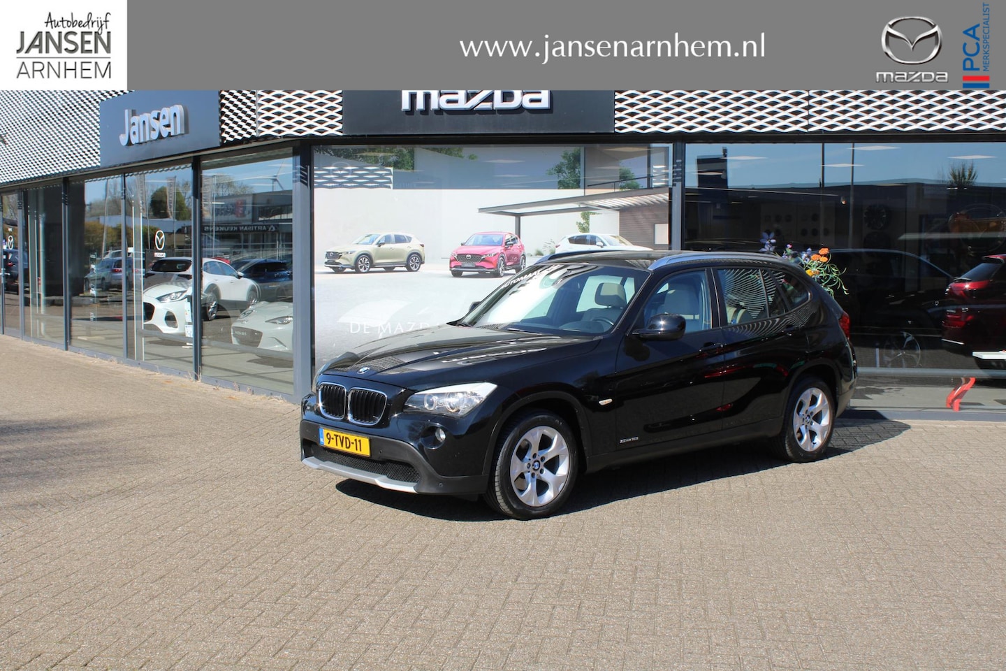 BMW X1 - sDrive18i Executive sDrive18i Executive , Automaat, Schuifdak, Wit leder, Alarm, Navi, Clima, PDC, LMV 17 Inch - AutoWereld.nl
