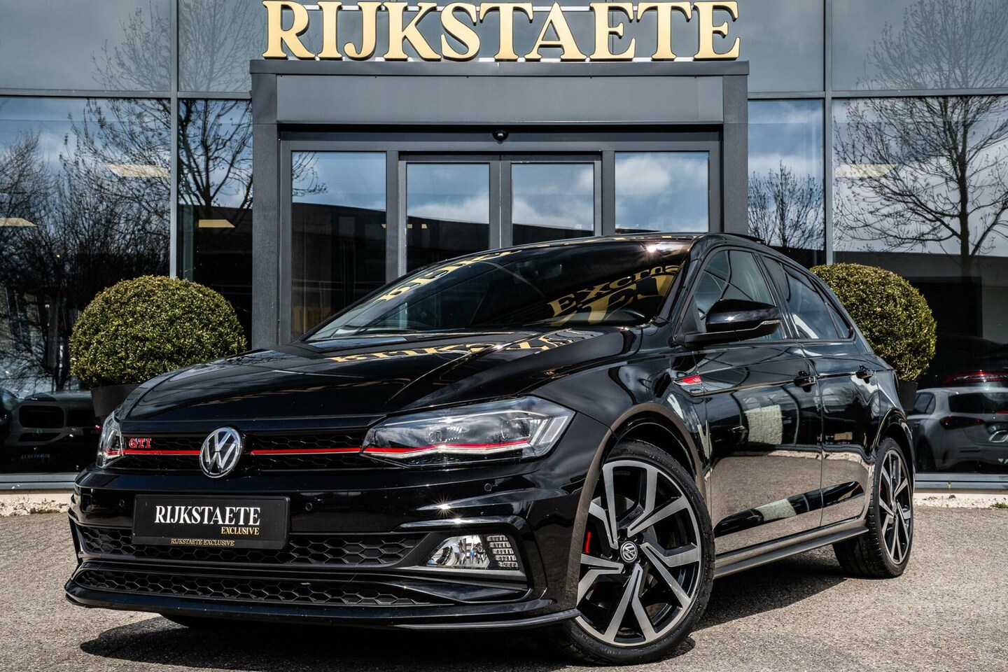 Volkswagen Polo - 2.0 TSI GTI|PANO|ACC|18''|CARPLAY|VELOURS - AutoWereld.nl