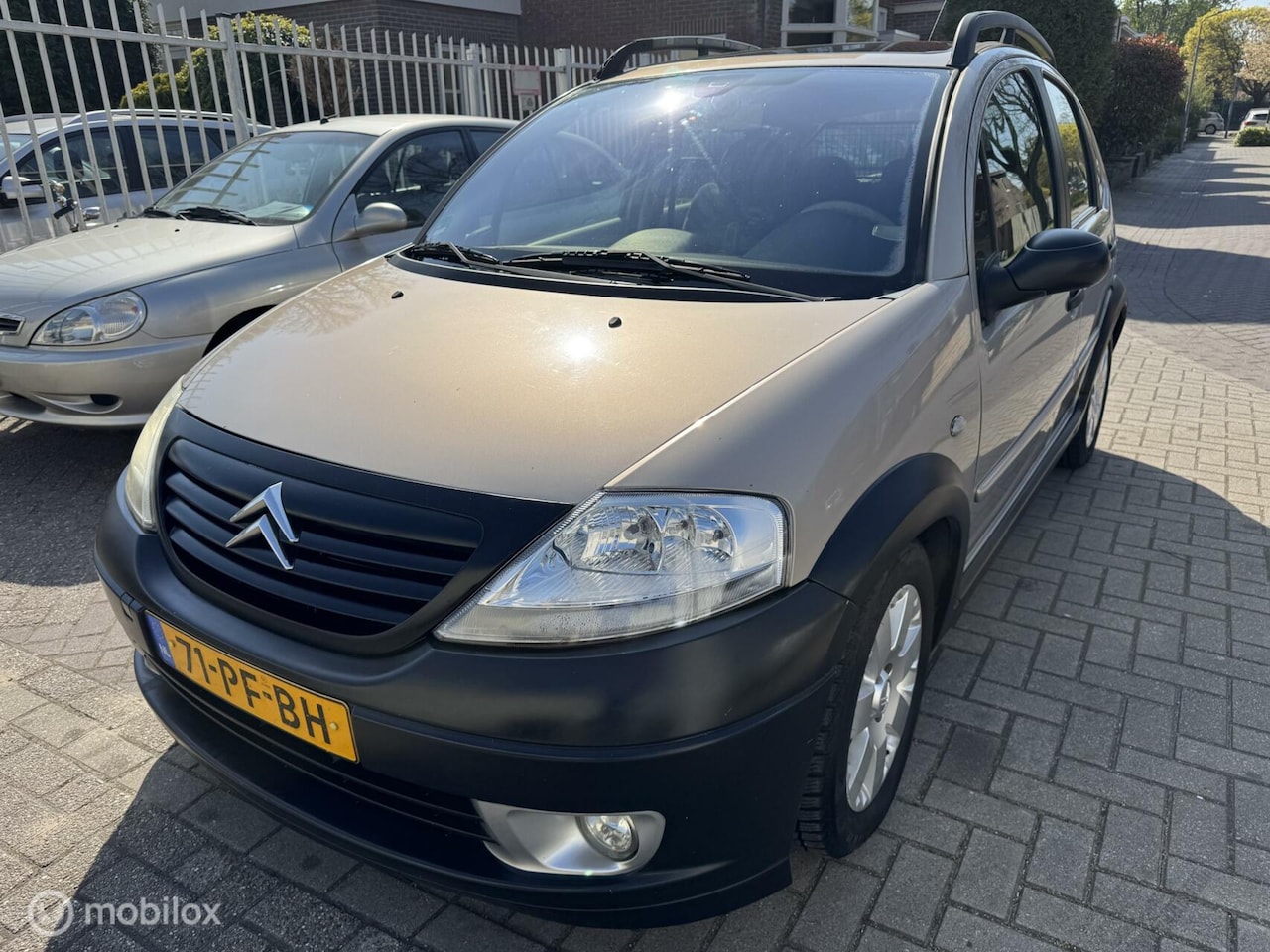 Citroën C3 - 1.4i-16V Exclusive 1.4i-16V Exclusive - AutoWereld.nl