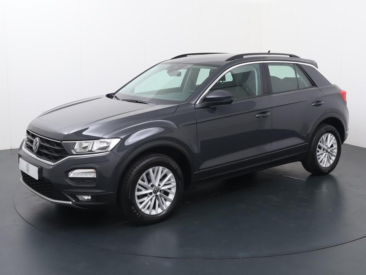 Volkswagen T-Roc - 1.5 TSI Style | 150 PK | Trekhaak | Navigatiesysteem | Adaptive cruise control | - AutoWereld.nl